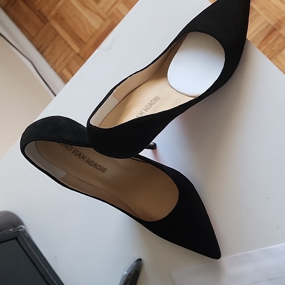 Shoes - Picture 3 of 3